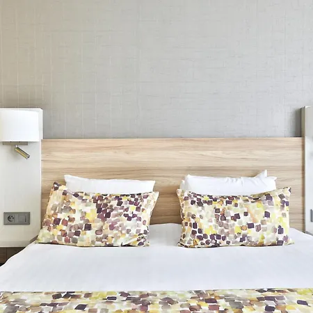Kyriad Hotel